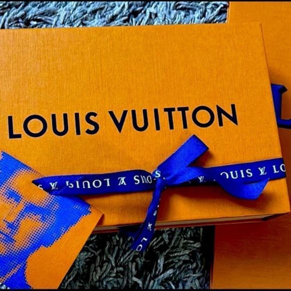 Not my photo; in Search of Louis Vuitton small box